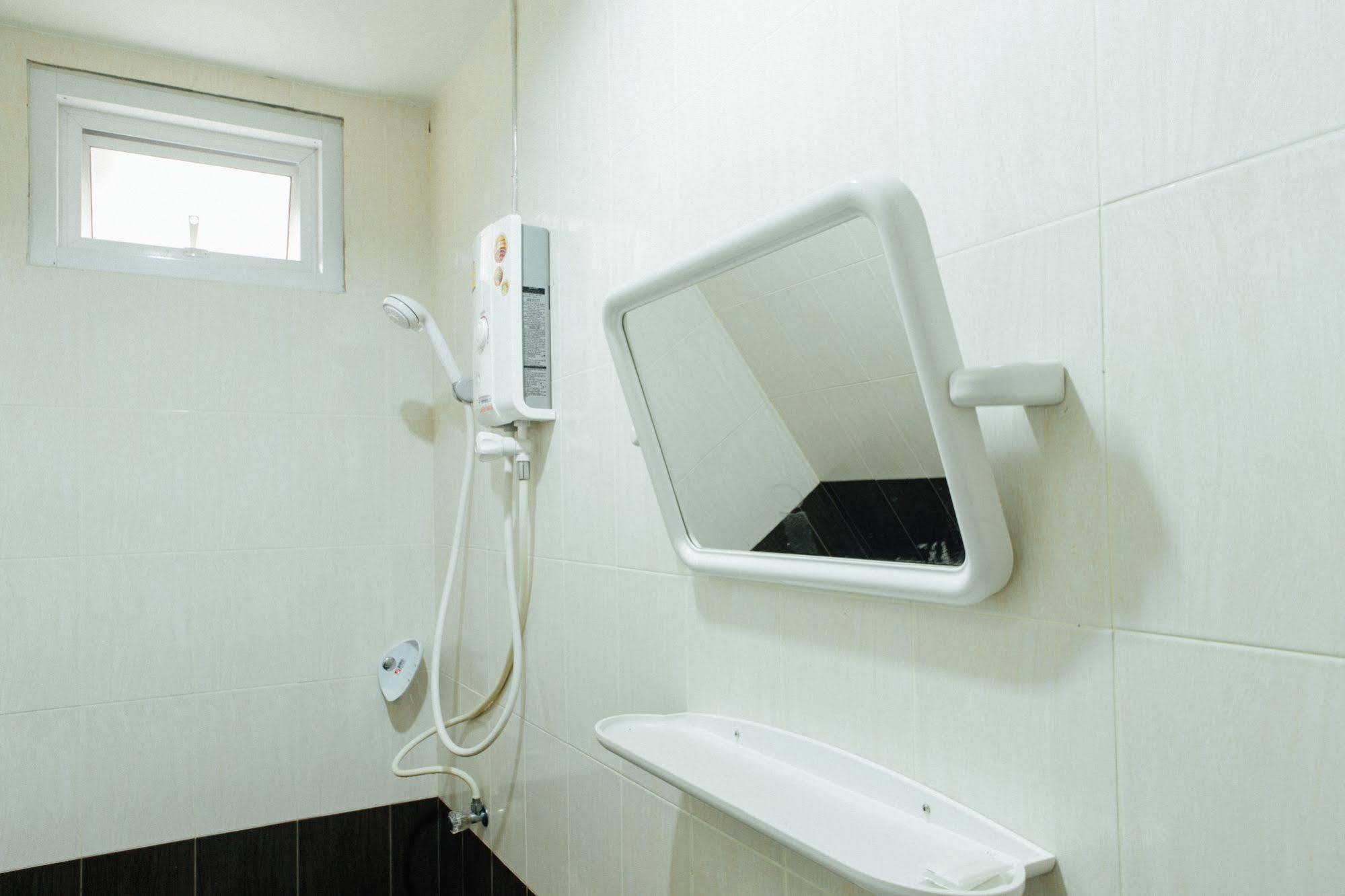 Cheaper Room Surat Thani Ngoại thất bức ảnh