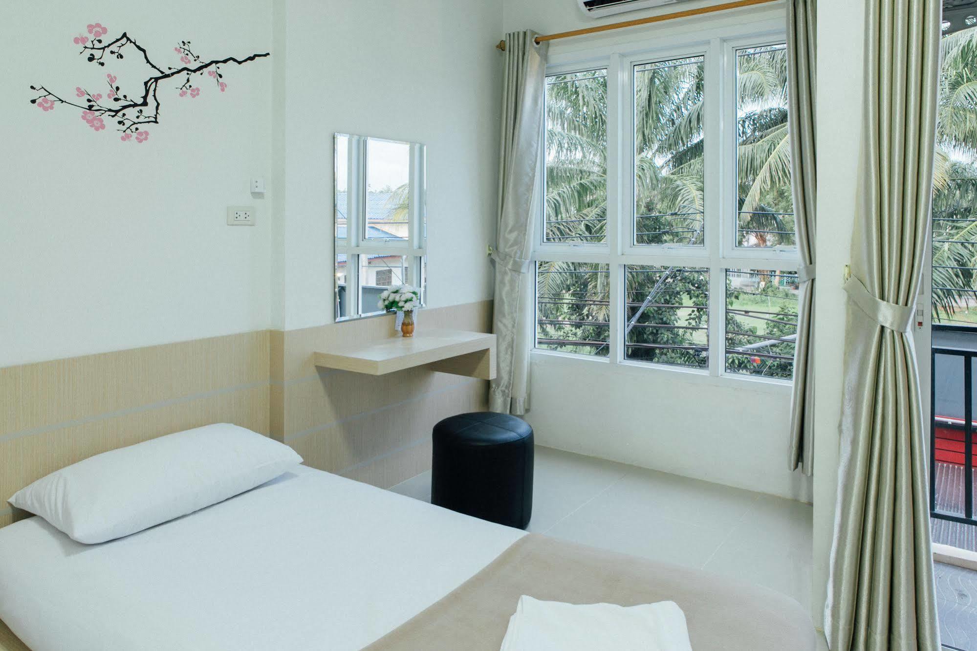 Cheaper Room Surat Thani Ngoại thất bức ảnh